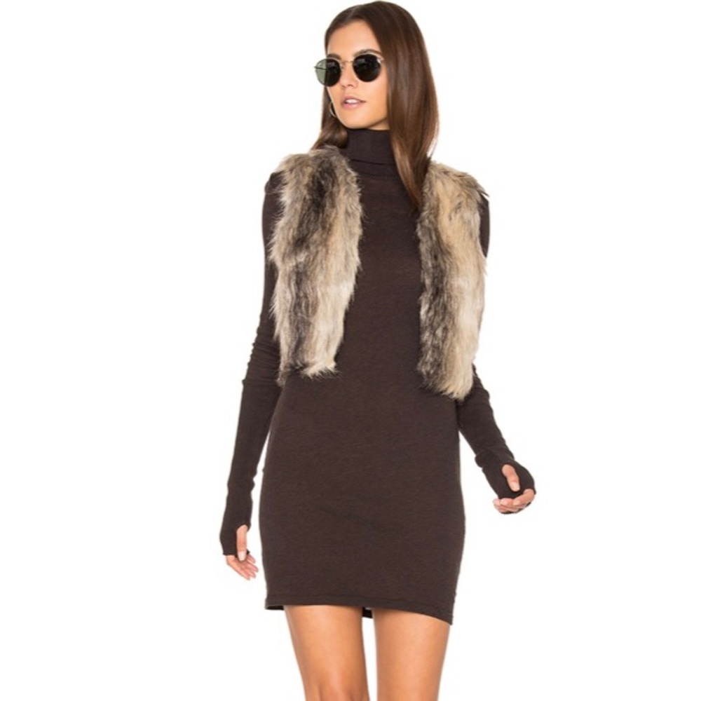 JACKS BY BB DAKOTA FAUX FUR CROP VEST